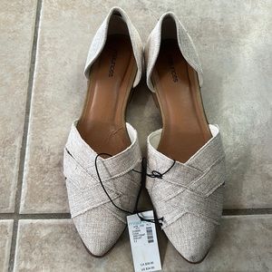 NWT Maurice’s slip on sandals - cross cross